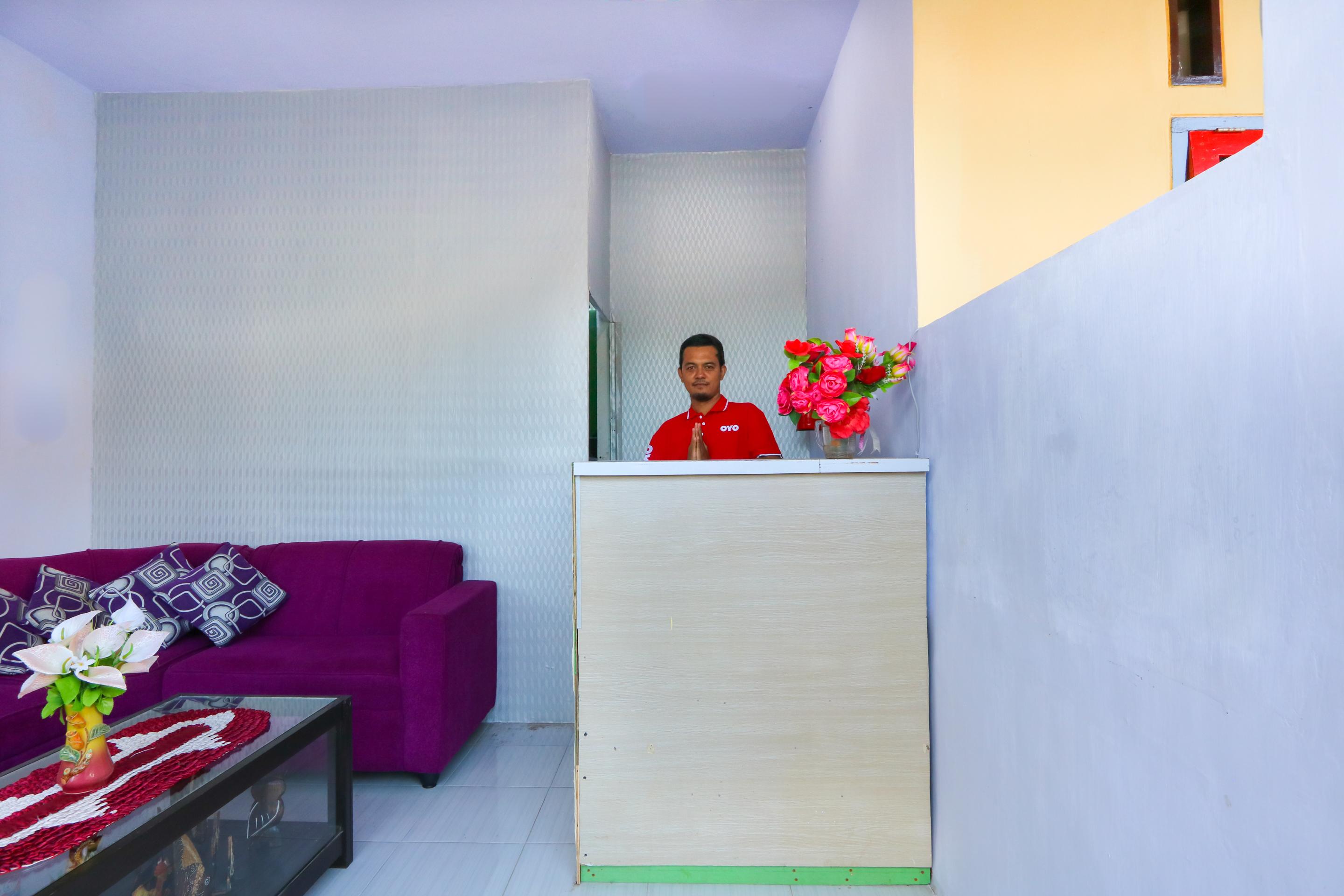 Reddoorz At El Shaday Homestay Banyuwangi Баньювангі Екстер'єр фото