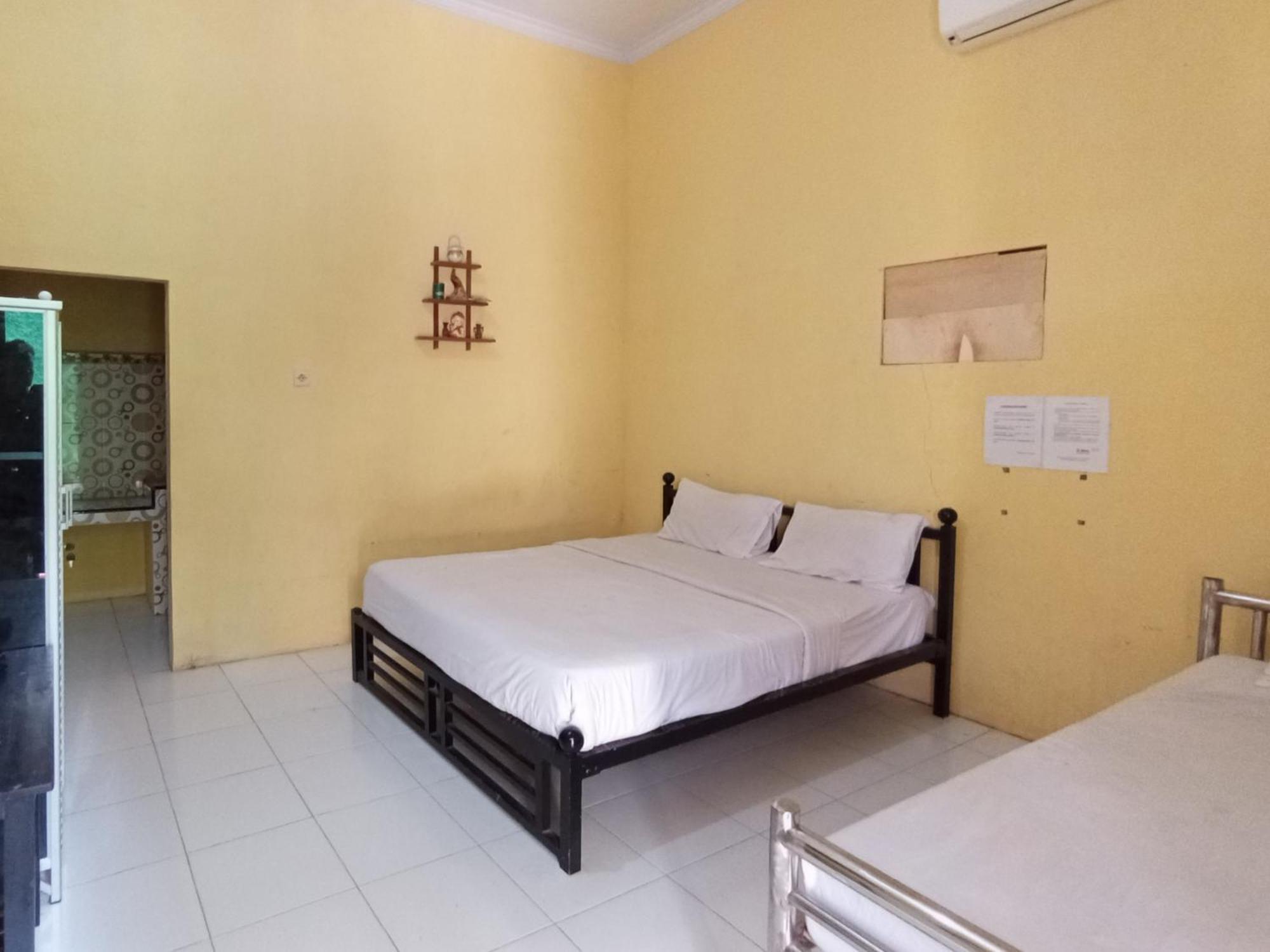Reddoorz At El Shaday Homestay Banyuwangi Баньювангі Екстер'єр фото
