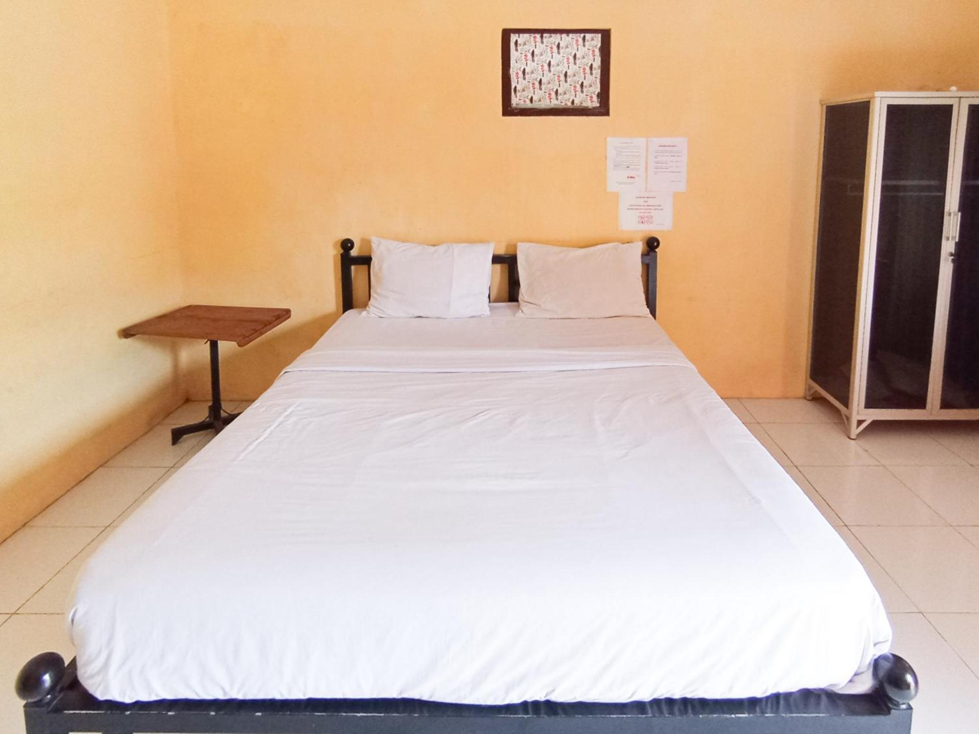 Reddoorz At El Shaday Homestay Banyuwangi Баньювангі Екстер'єр фото