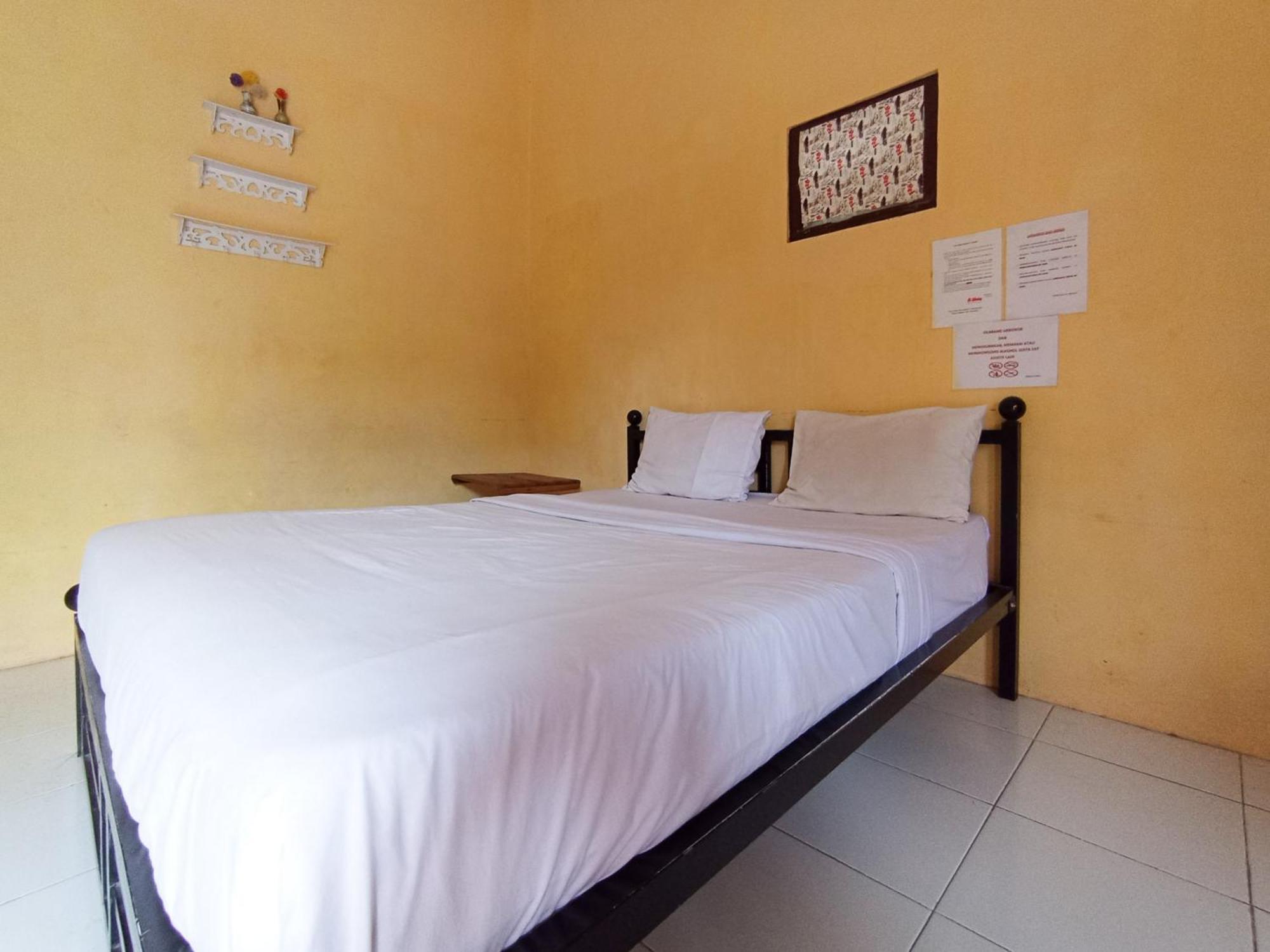 Reddoorz At El Shaday Homestay Banyuwangi Баньювангі Екстер'єр фото