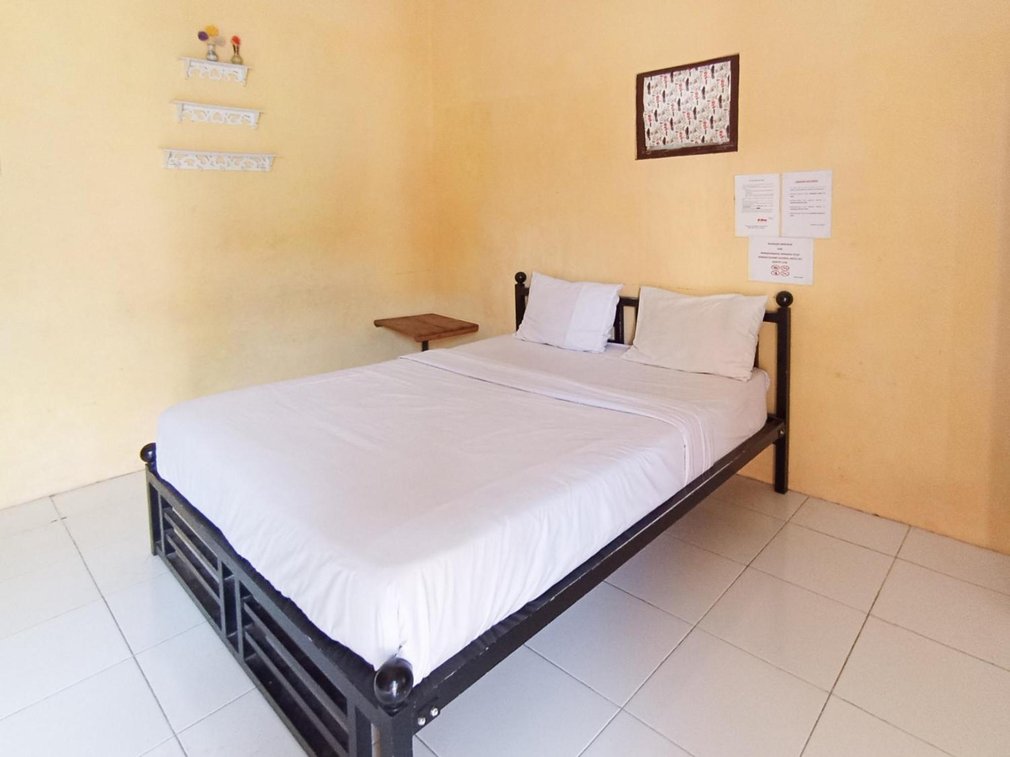 Reddoorz At El Shaday Homestay Banyuwangi Баньювангі Екстер'єр фото