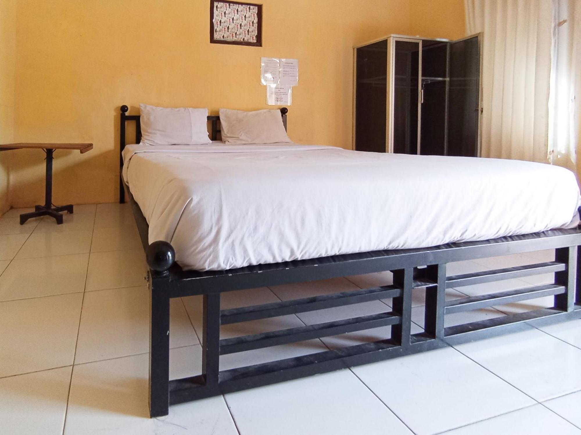 Reddoorz At El Shaday Homestay Banyuwangi Баньювангі Екстер'єр фото
